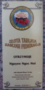 Bảng vàng Liên đoàn võ thuật và thể thao chiến đấu châu Á Ba Lan tặng võ sư Nguyễn Ngọc Nội về những đóng góp vào quá trình phát triển Liên đoàn
